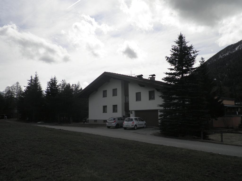 Haus Drescher Apartamento Obsteig Habitación foto